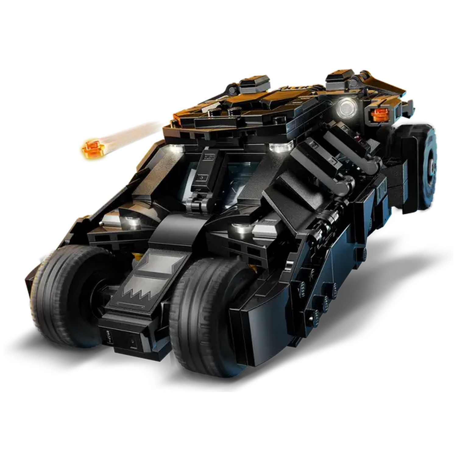 Een zwarte Lego Tumbler, die een projectiel afvuurt. Het voertuig heeft grote wielen en een gedetailleerd ontwerp.