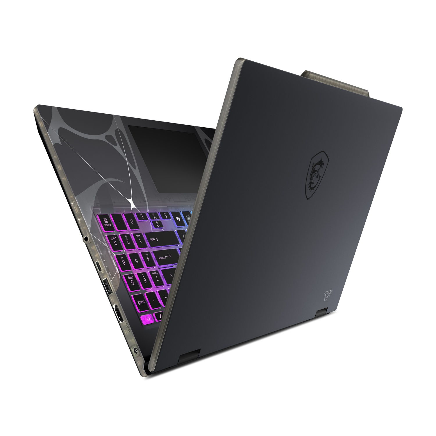 Laptop aperto con tastiera illuminata e colorata. La cover posteriore è scura con logo drago. Mostra le porte laterali. Isolato su bianco.
