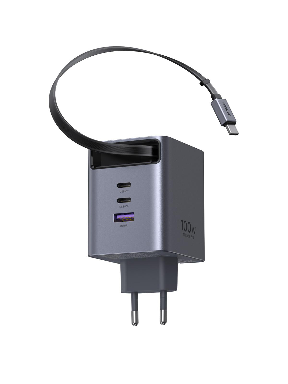 Ein graues UGREEN 100W-Ladegerät mit schwarzem Kabel und USB-Anschlüssen. Das Ladegerät hat einen Stecker und einen USB-C-Anschluss.