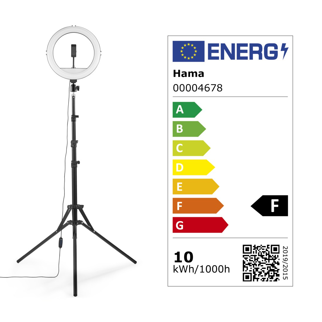 Ein Ringlicht auf einem Stativ neben einem Energielabel mit der Bewertung F. Das Licht hat eine Telefonhalterung in der Mitte.