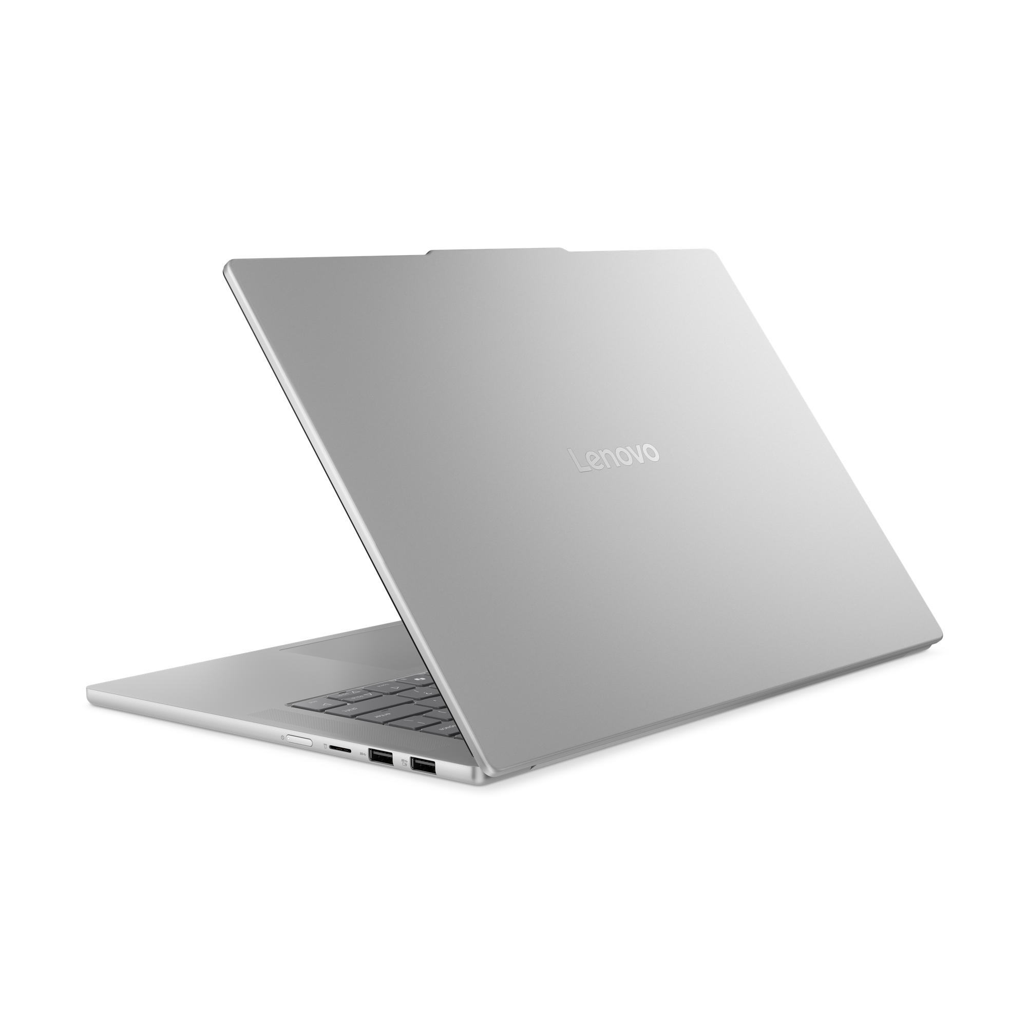 Silberner Lenovo-Laptop, in einem Winkel geöffnet, vor schwarzem Hintergrund. Das Lenovo-Logo ist sichtbar.