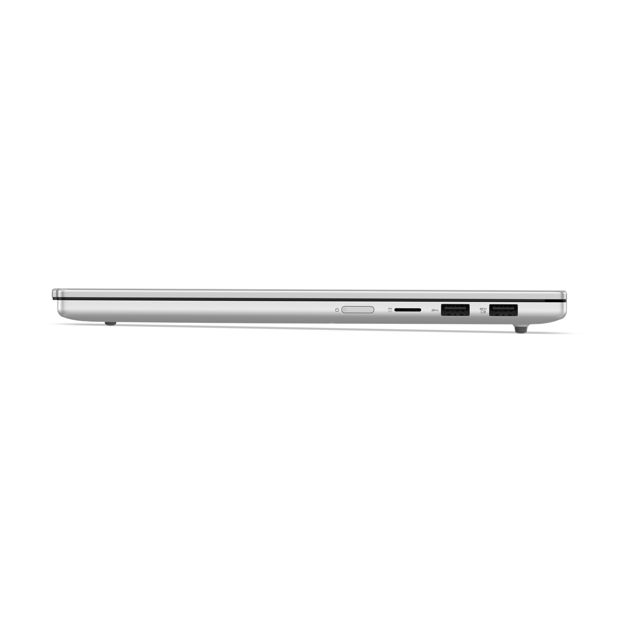 Seitenansicht eines silbernen Laptops vor schwarzem Hintergrund. Anschlüsse, Einschaltknopf und Kartensteckplatz sichtbar.