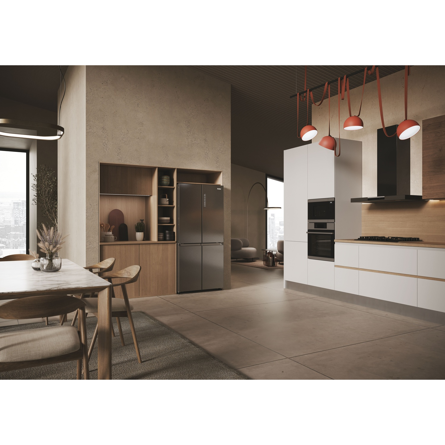 Cucina moderna con tavolo in marmo, sedie in legno, frigorifero in acciaio inox, armadi bianchi e lampade a sospensione rosse.