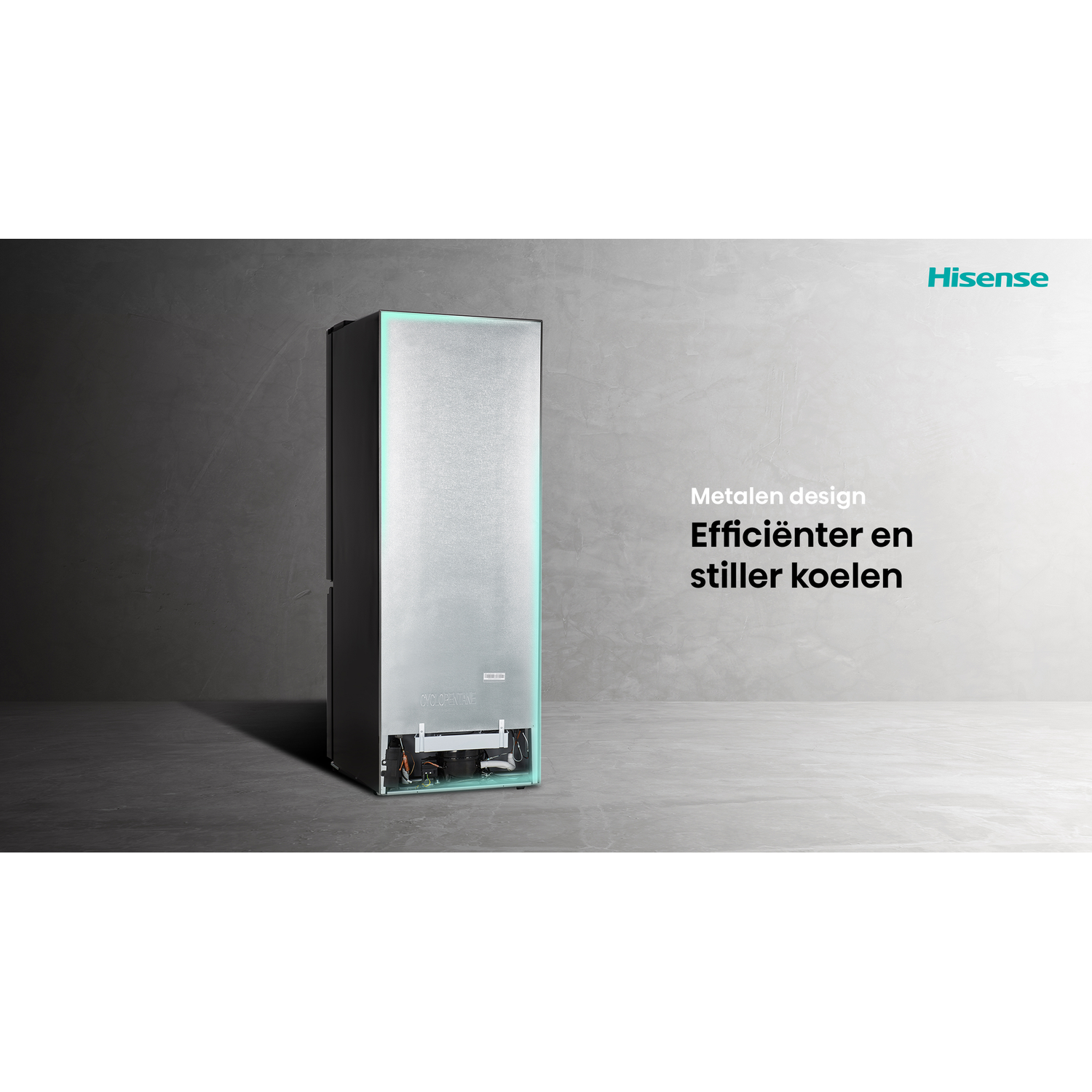 A black Hisense refrigerator with a silver back, set against a grey background. Text reads 'Metalen design' and 'Efficiënter en stiller koelen'.
