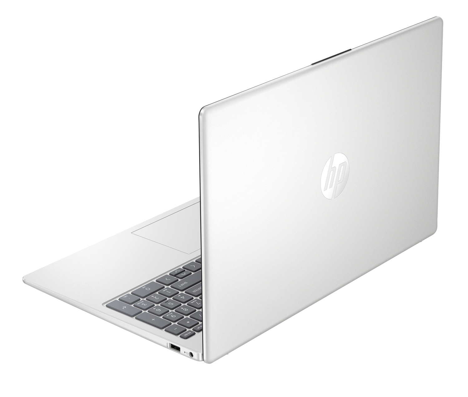 Un portátil HP plateado sobre un fondo blanco, abierto para revelar el teclado. El logotipo de HP es visible en la tapa.