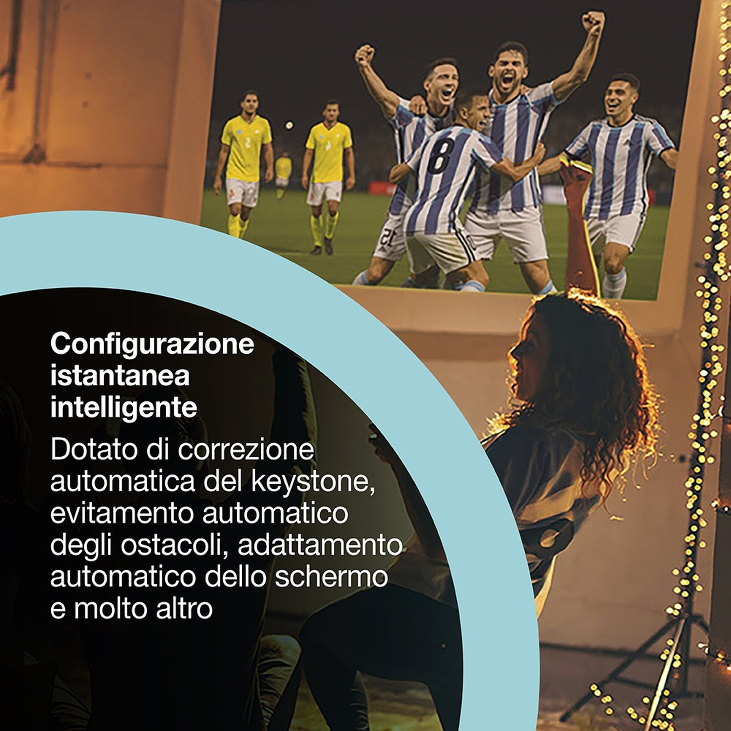 Una donna guarda una partita di calcio su uno schermo. I giocatori in blu e bianco festeggiano. Il testo in italiano descrive le caratteristiche.