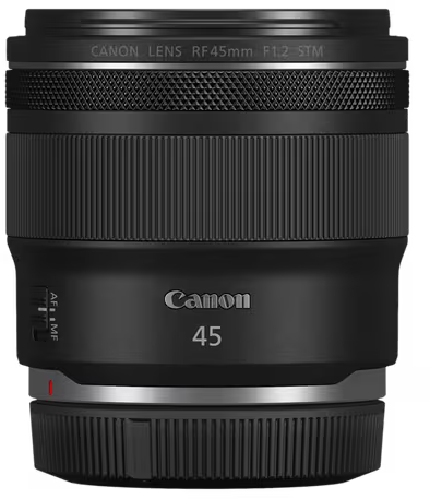 Ein Canon RF 45mm F1.2 STM Objektiv. Schwarzer Korpus mit silbernen Akzenten. Canon-Logo und '45' sind sichtbar. AF/MF-Schalter vorhanden.
