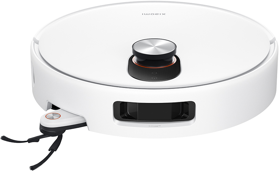 Un aspirateur robot blanc. Il a une forme ronde avec un dessus noir et argenté. Il y a des brosses noires à l'avant.