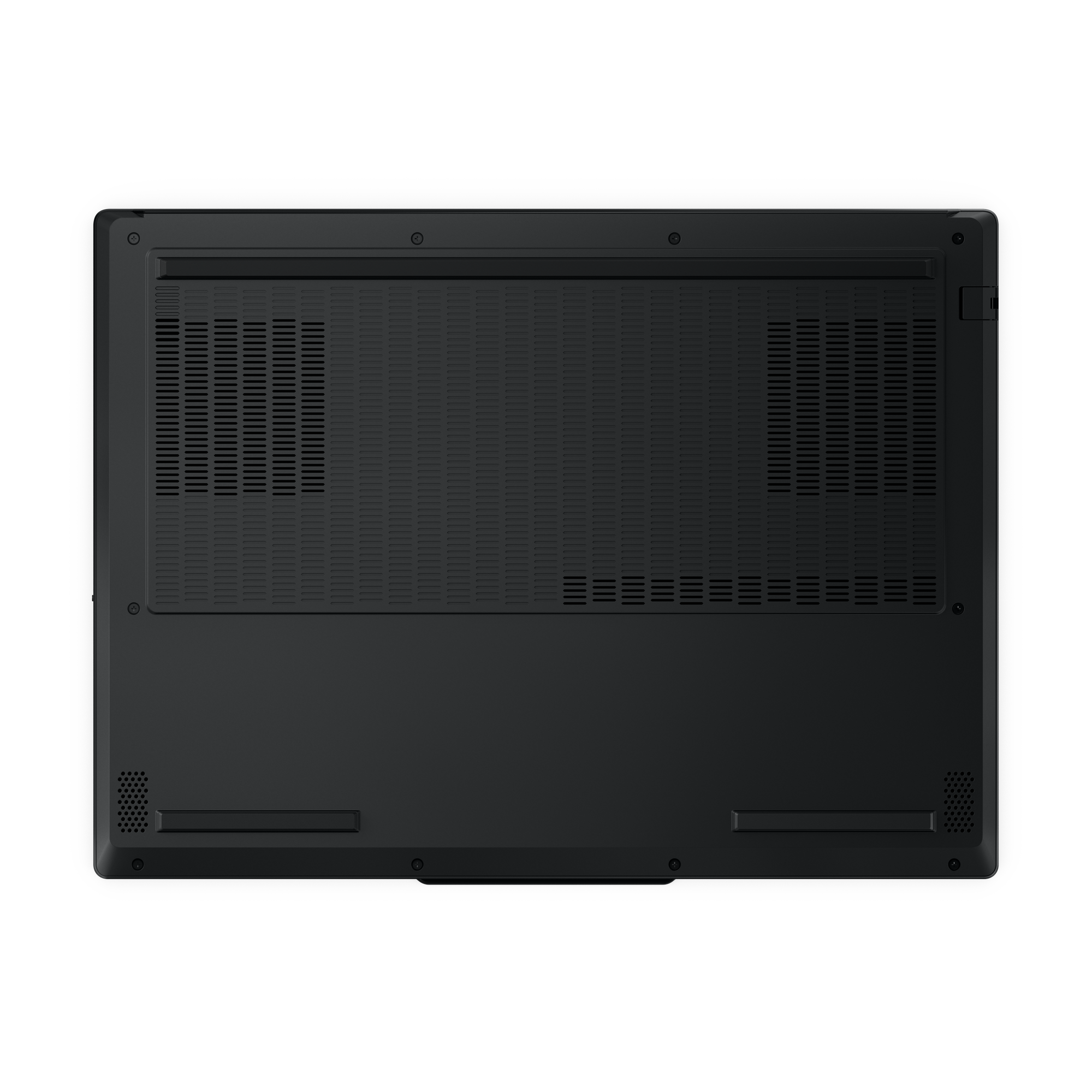 Unteransicht eines schwarzen Laptops. Es hat Lüftungsschlitze, Schrauben und eine glatte Oberfläche. Der Hintergrund ist schwarz.