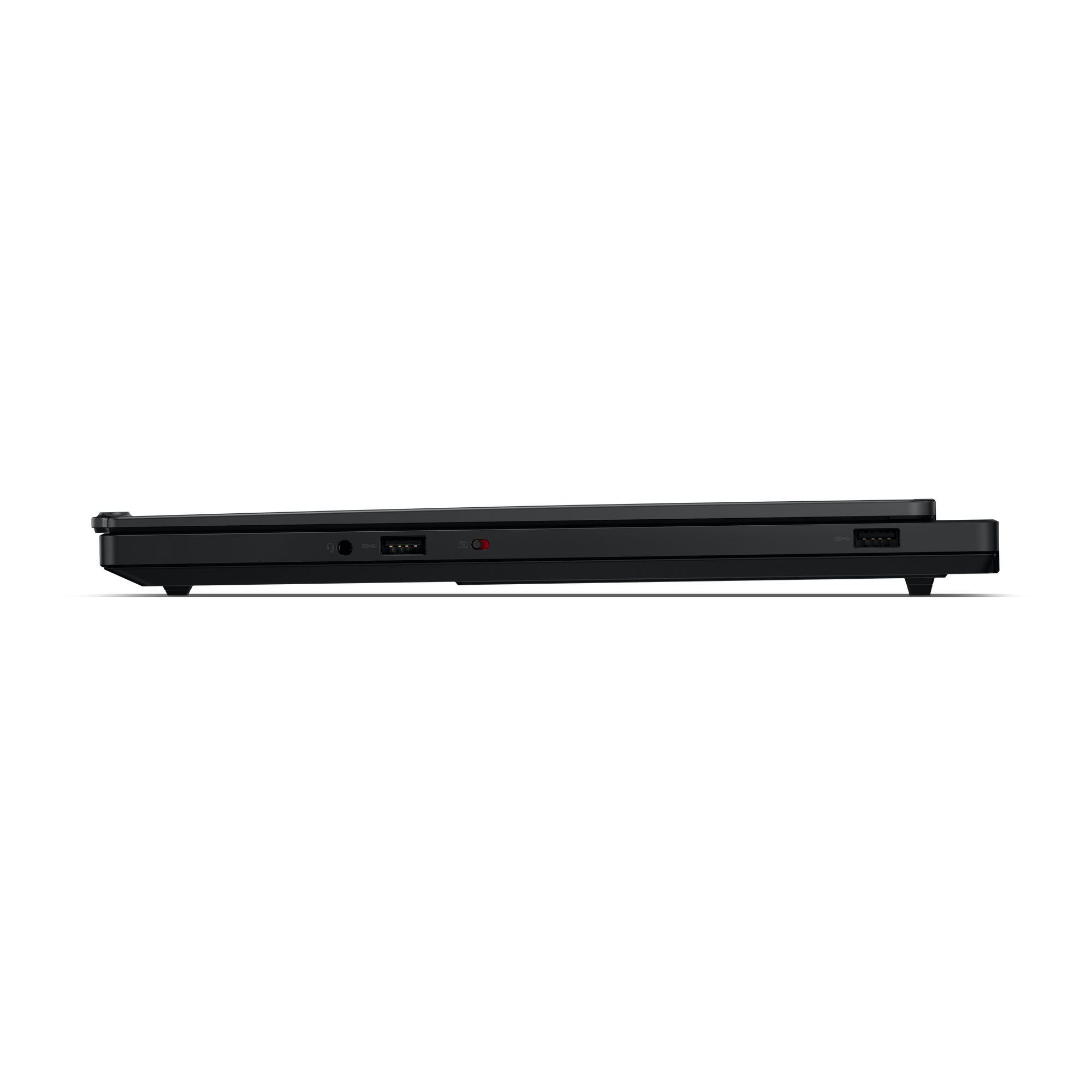 Seitenansicht eines schwarzen Laptops. Sichtbare Anschlüsse sind USB, Audioanschluss und Ladeanzeige.