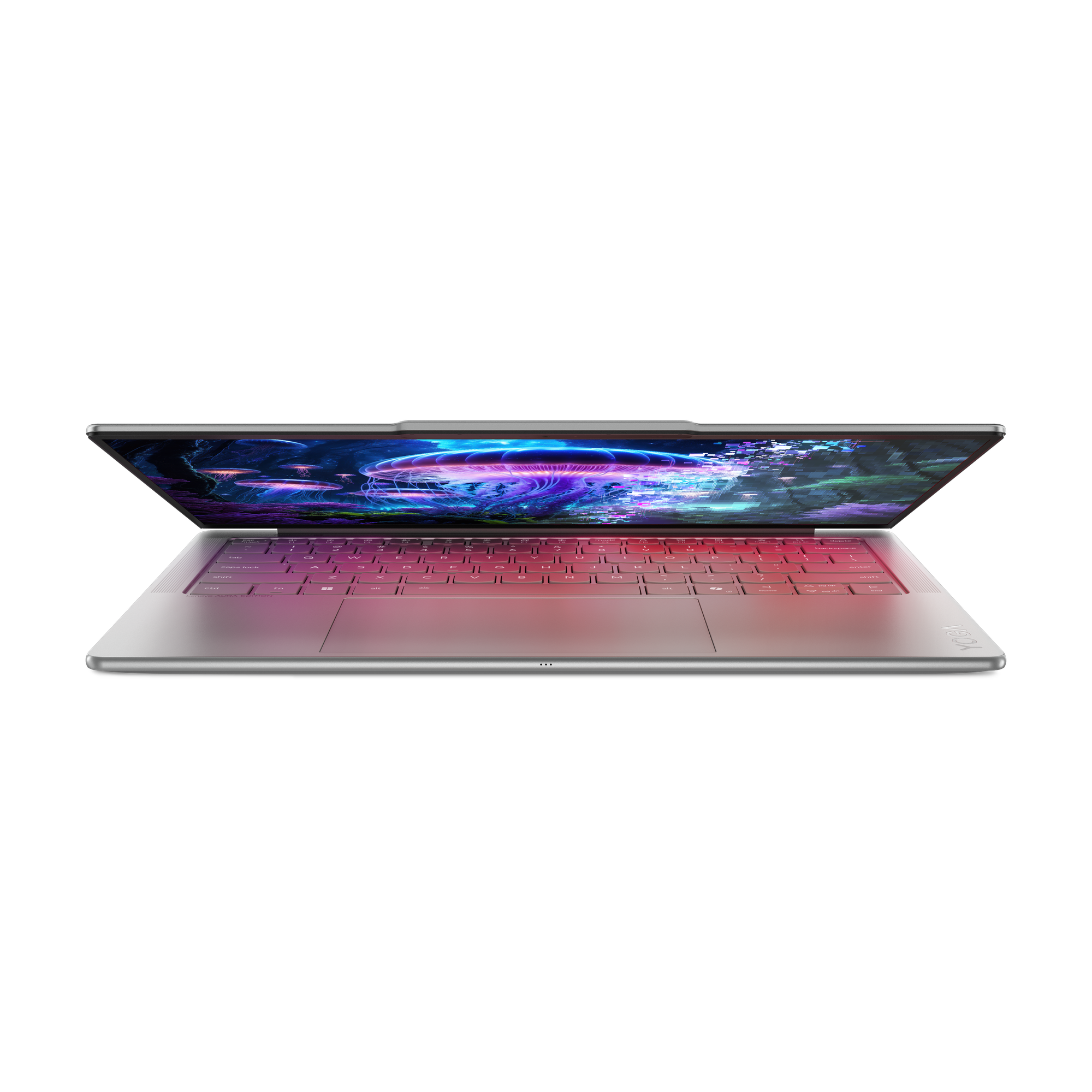 Offener Laptop mit bunter Tastatur und Bildschirm mit Quallen. Silbernes Gehäuse auf schwarzem Hintergrund.
