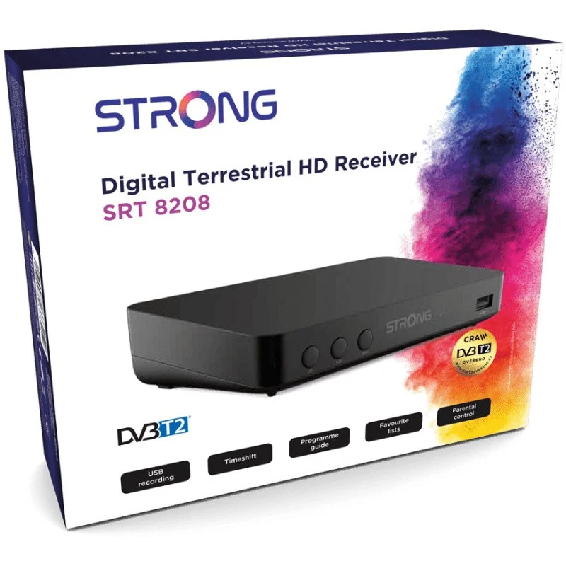 Una caja negra Strong Digital Terrestrial HD Receiver SRT 8208. Tiene la marca y funciones como grabación USB y control parental.