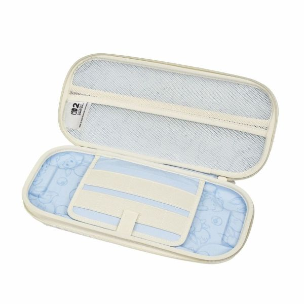 Estuche crema abierto para Nintendo Switch. En el interior, tela azul con estampado de ositos y un bolsillo de malla.