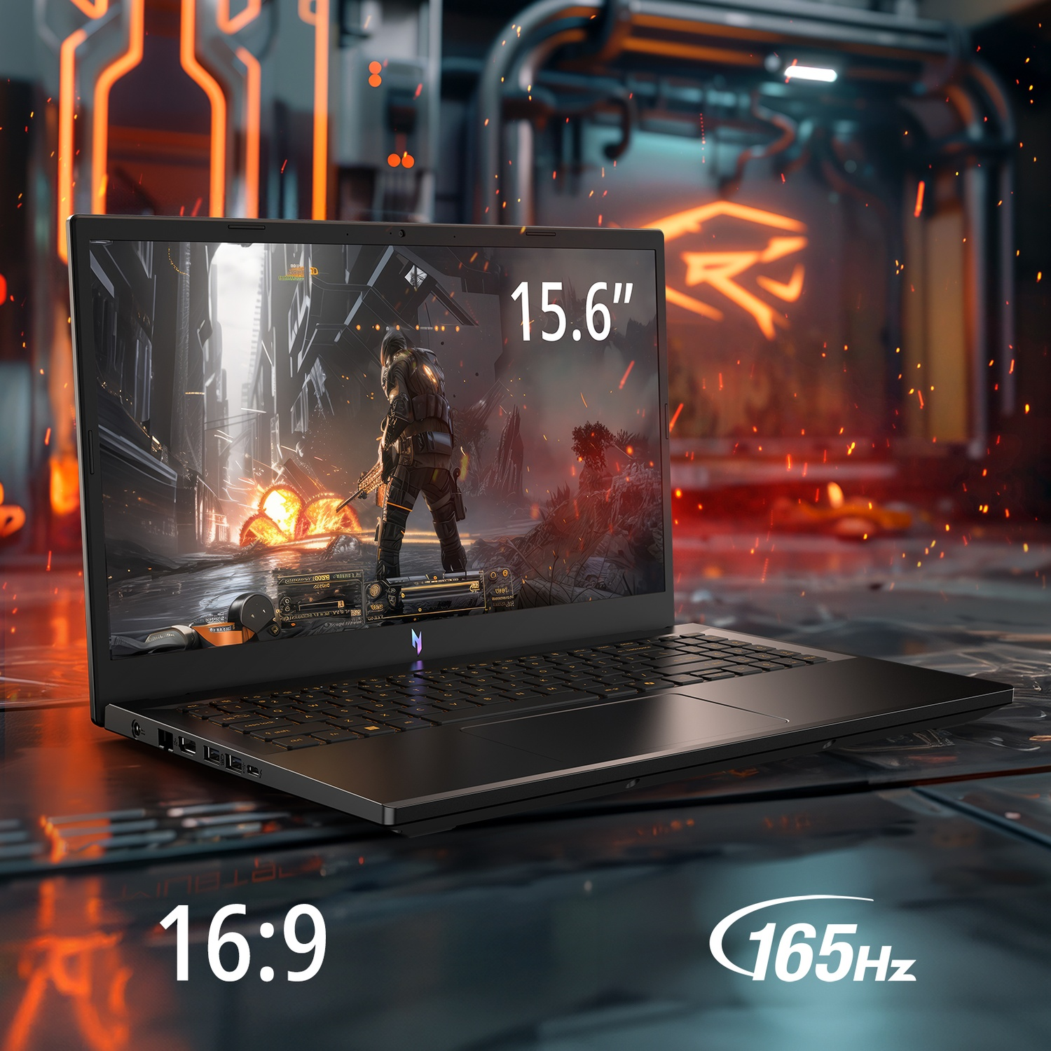 Laptop nero che mostra una scena di gioco. Sono visualizzati 15,6", 16:9 e 165Hz. Sfondo arancione e nero con design futuristico.
