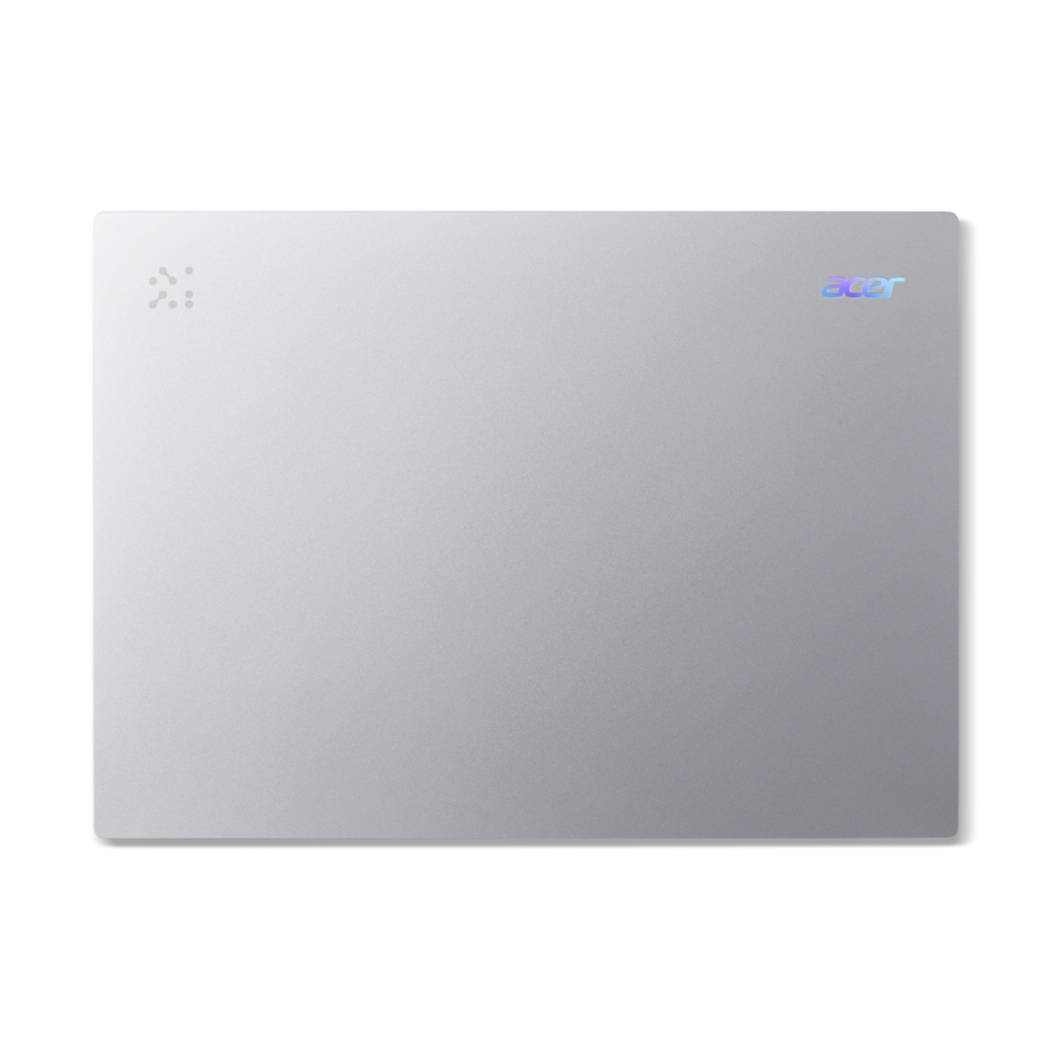 Coperchio per laptop argentato con logo Acer e motivo a punti. Isolato su sfondo bianco.