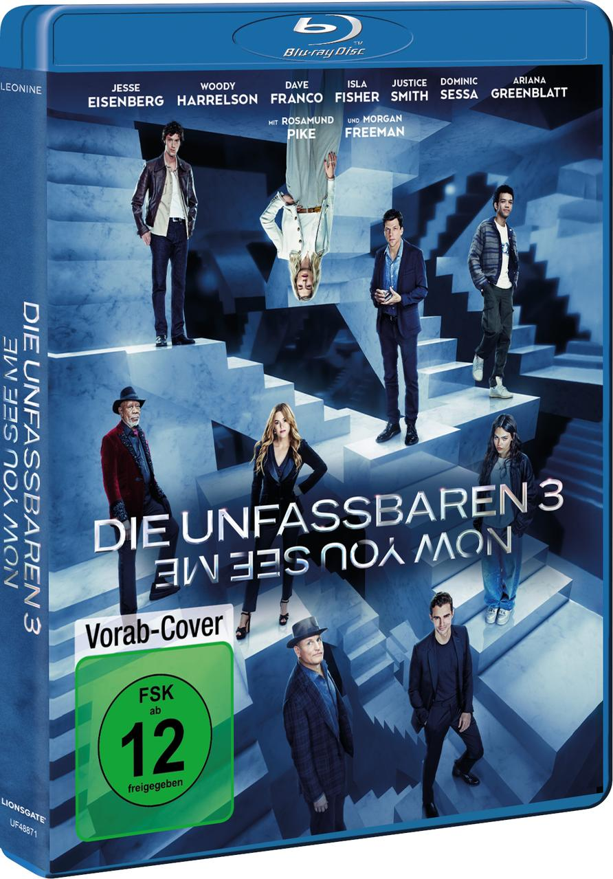 Blu-ray-Cover mit der Besetzung von 'Now You See Me 3'. Schauspieler stehen auf Treppen. Titel auf Deutsch und Englisch. FSK 12 Aufkleber.
