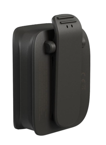 Czarne, prostokątne urządzenie z klipsem z tyłu. Ma zaokrąglone krawędzie i gładką powierzchnię. Szczegóły są widoczne na klipsie.