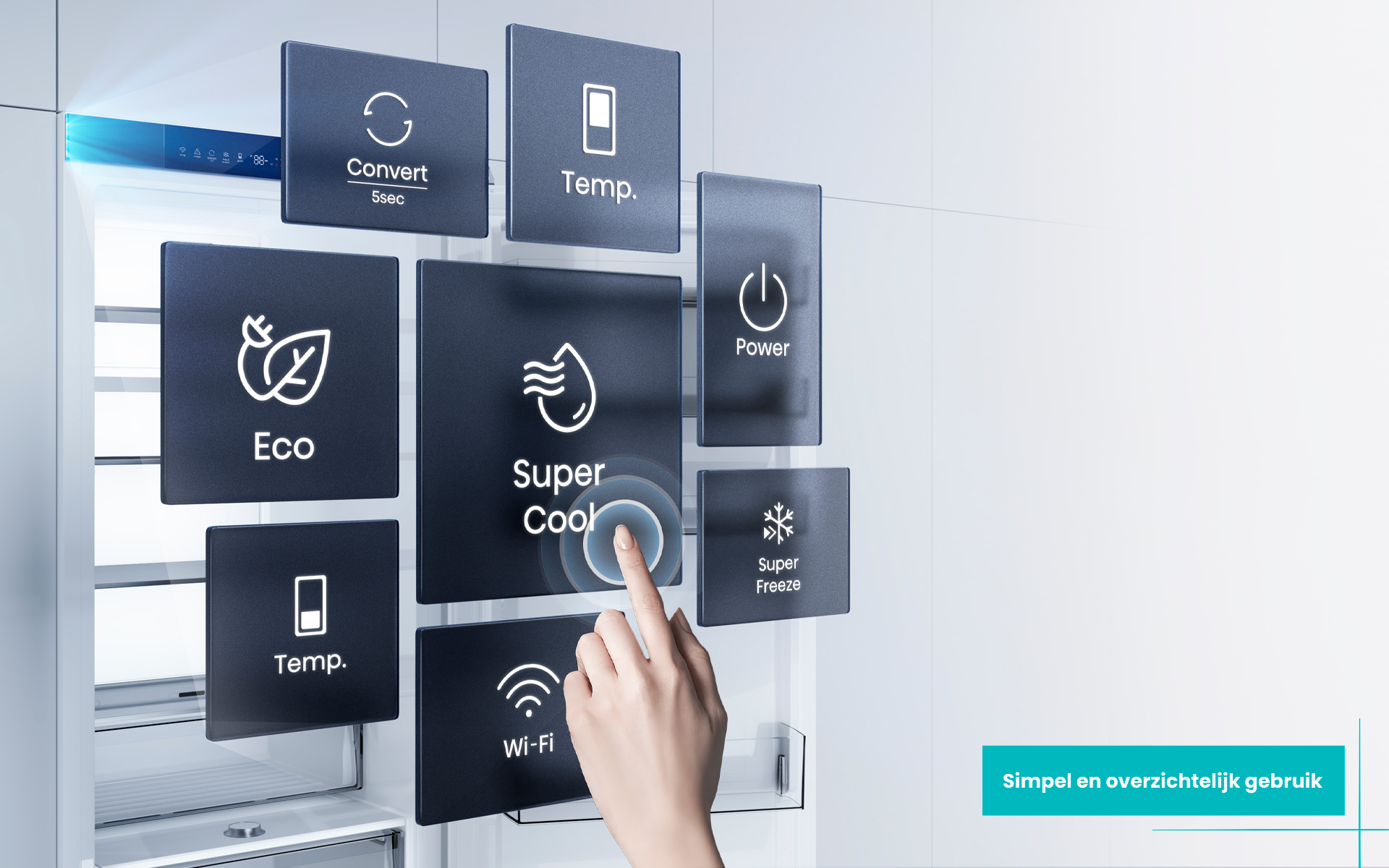 Een hand raakt de 'Super Cool'-knop op het bedieningspaneel van een koelkast aan. Andere knoppen zijn 'Eco', 'Wi-Fi', 'Temp' en 'Convert'.