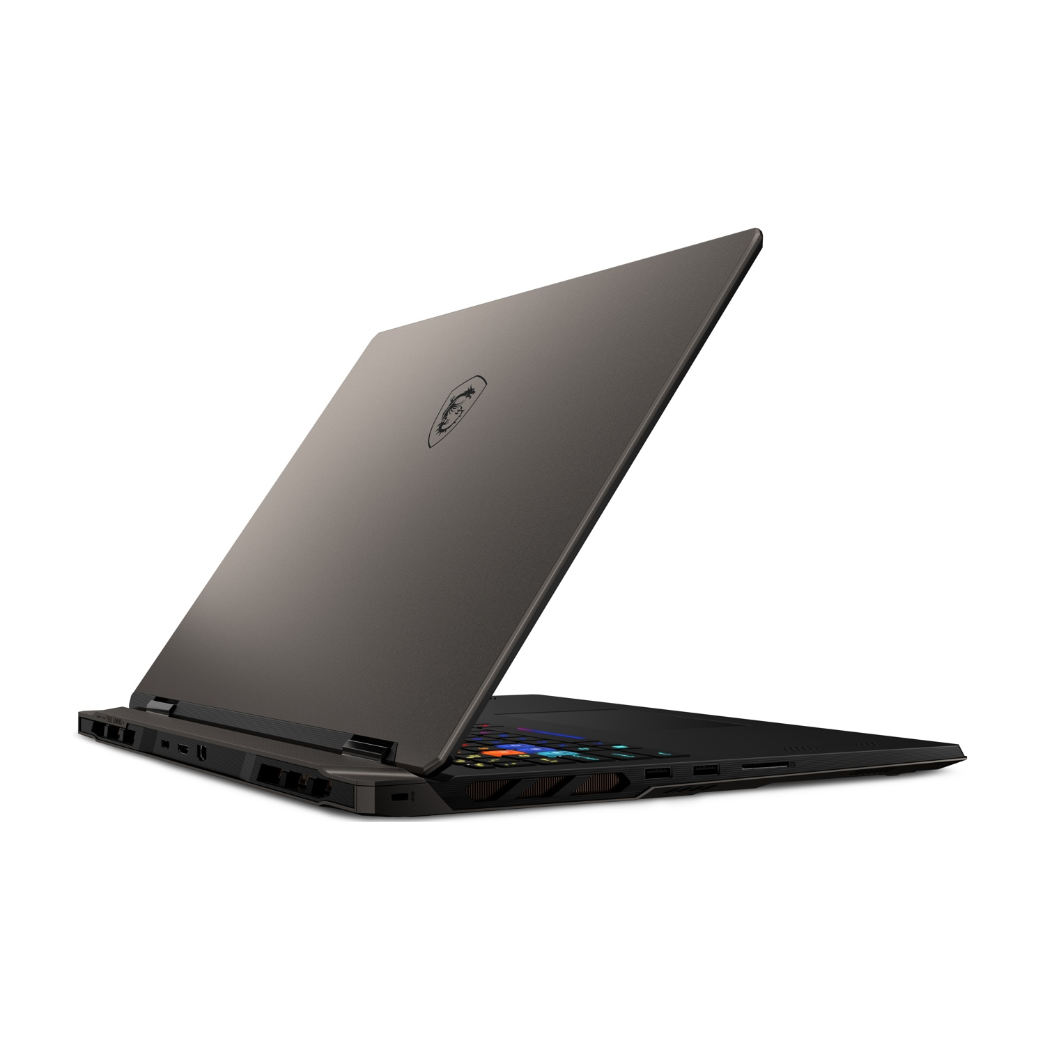 Un laptop grigio scuro è aperto, mostrando la tastiera e lo schermo. Il laptop è angolato, rivelando il suo design e il logo MSI.