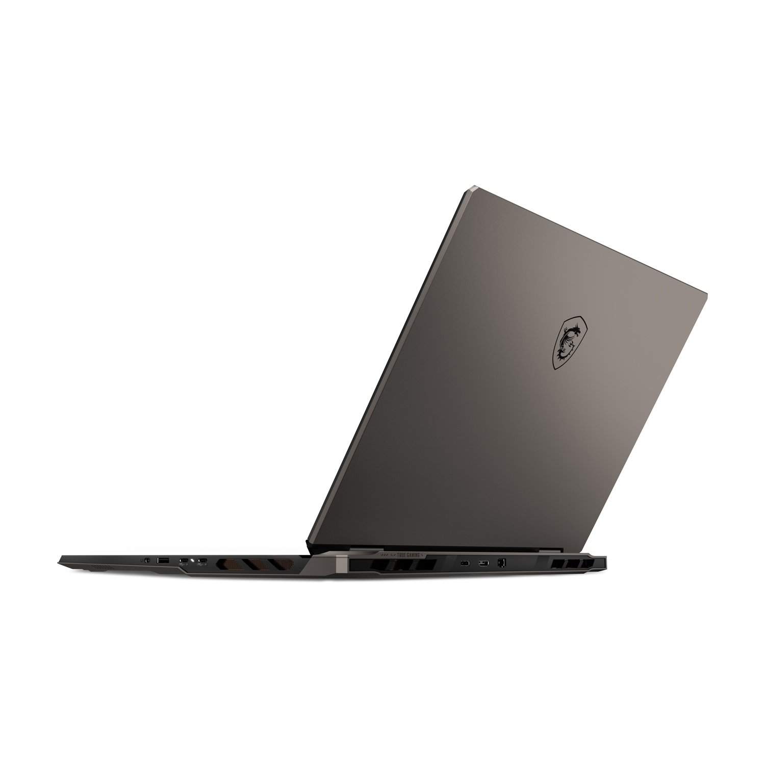Un laptop grigio è aperto su sfondo bianco. Lo schermo è leggermente aperto, rivelando la tastiera e le porte laterali.