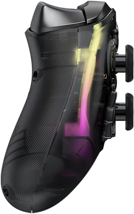 Schwarzer Gaming-Controller, teilweise transparent, mit Blick auf interne Komponenten. Pinke und gelbe Lichter beleuchten das Innere.