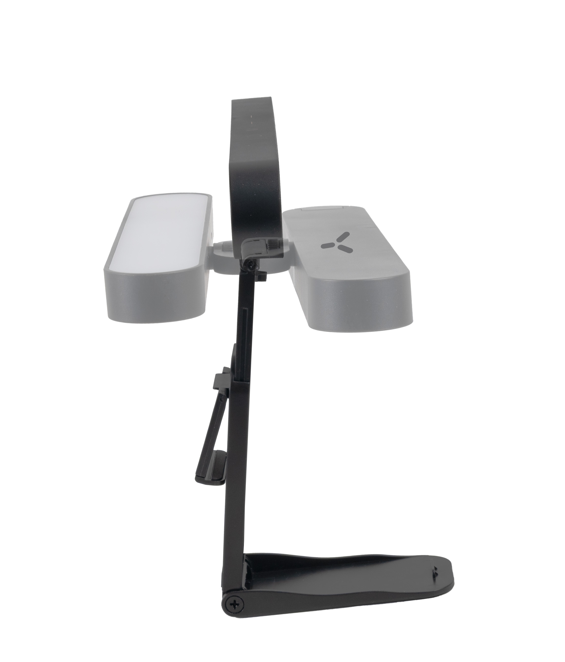 Eine schwarze Schreibtischlampe mit zwei Leuchten und einem Fuß, isoliert auf weißem Hintergrund.