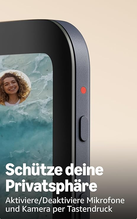 Ein Telefonbildschirm zeigt eine lächelnde Frau. Das Telefon hat eine Taste und ein rotes Licht. Text: Schützen Sie Ihre Privatsphäre.