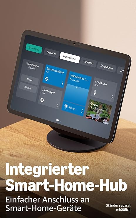 Ein Smart-Home-Hub auf einem Holztisch. Der Bildschirm zeigt Smart-Home-Steuerelemente mit Optionen für Beleuchtung und Geräte.