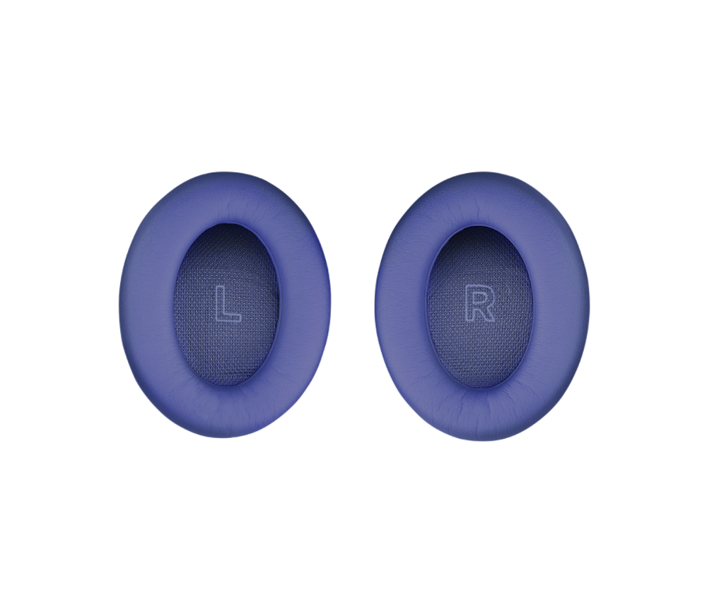 Dos almohadillas azules para auriculares sobre fondo blanco. Una con la etiqueta 'L', la otra 'R'. Ambas tienen centros de malla.