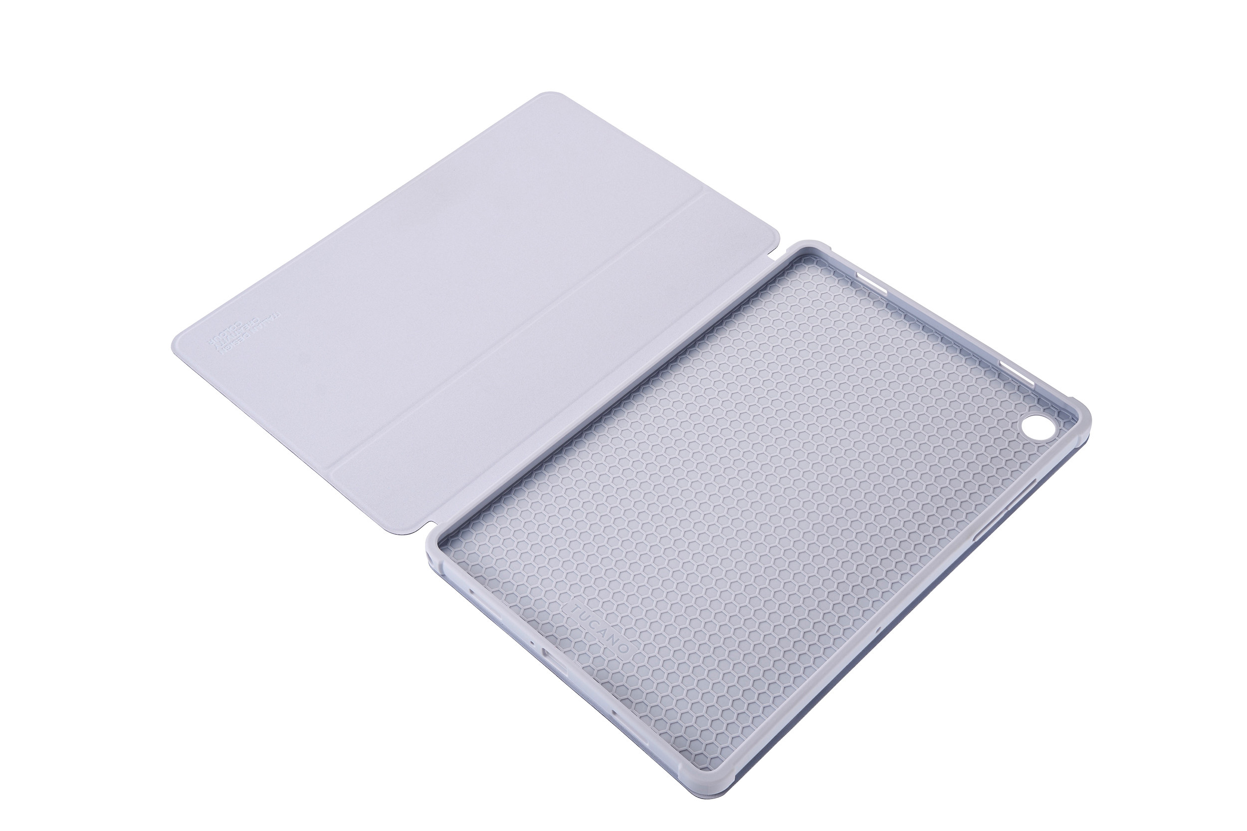 Geöffnete hellgraue Tablet-Hülle. Das Innere hat ein Wabenmuster. Die Hülle ist auf weißem Hintergrund geöffnet.