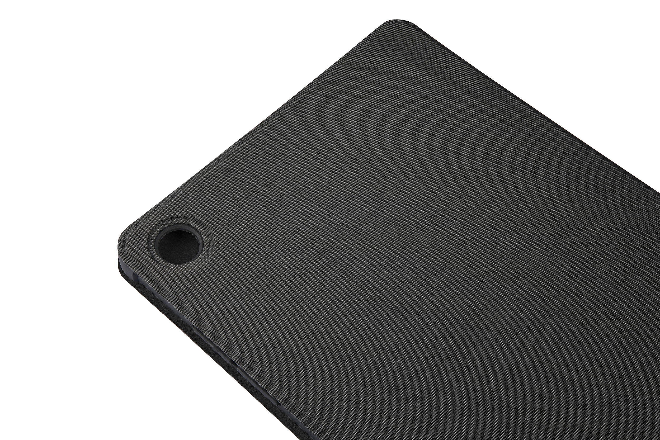 Eine schwarze Tablethülle auf weißem Hintergrund. Die Hülle hat eine strukturierte Oberfläche und einen kreisförmigen Ausschnitt.