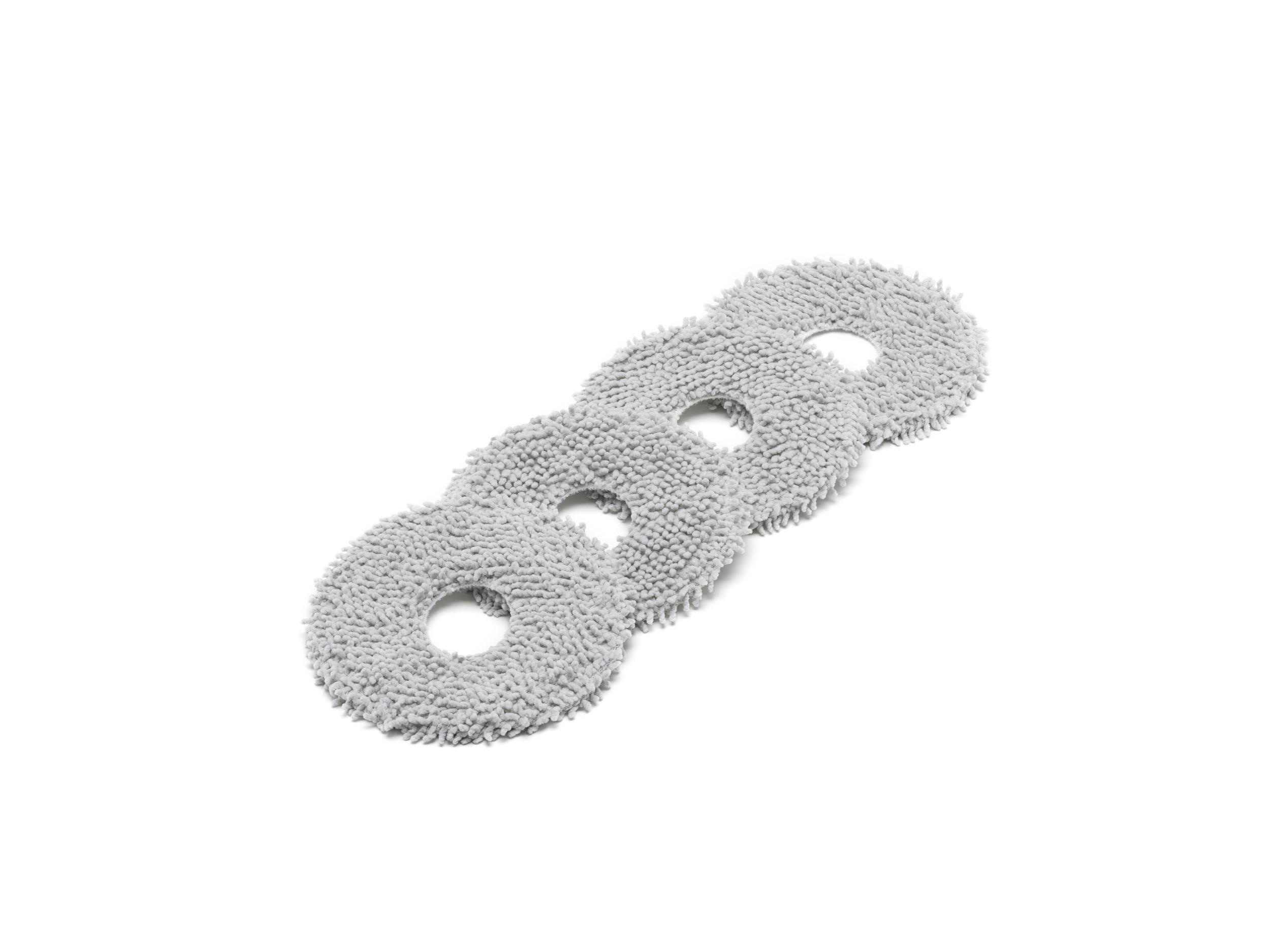 Vier graue, kreisförmige Mopp-Pads mit einem Loch in der Mitte sind diagonal auf weißem Hintergrund angeordnet.