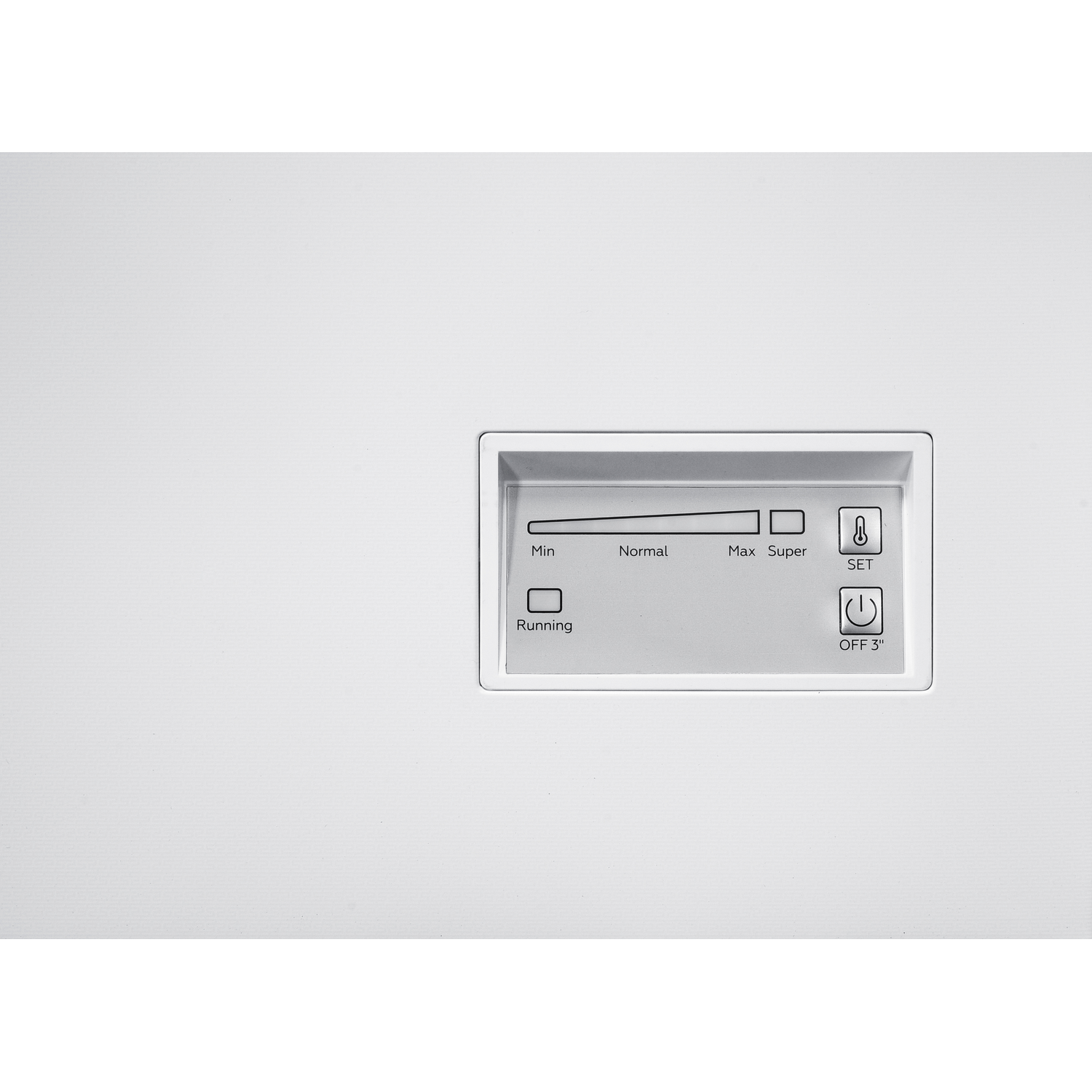 Een witte vriezer met bedieningspaneel met temperatuurinstellingen: Min, Normaal, Max, Super en een aan/uit-knop.