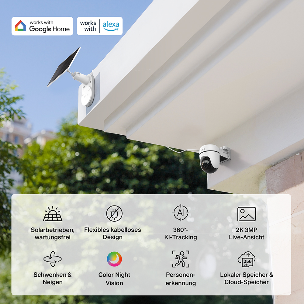 Outdoor-Sicherheitskamera mit Solarpanel. Funktionen umfassen 360°-Tracking, Nachtsicht und Cloud-Speicher. Auf weißer Oberfläche montiert.