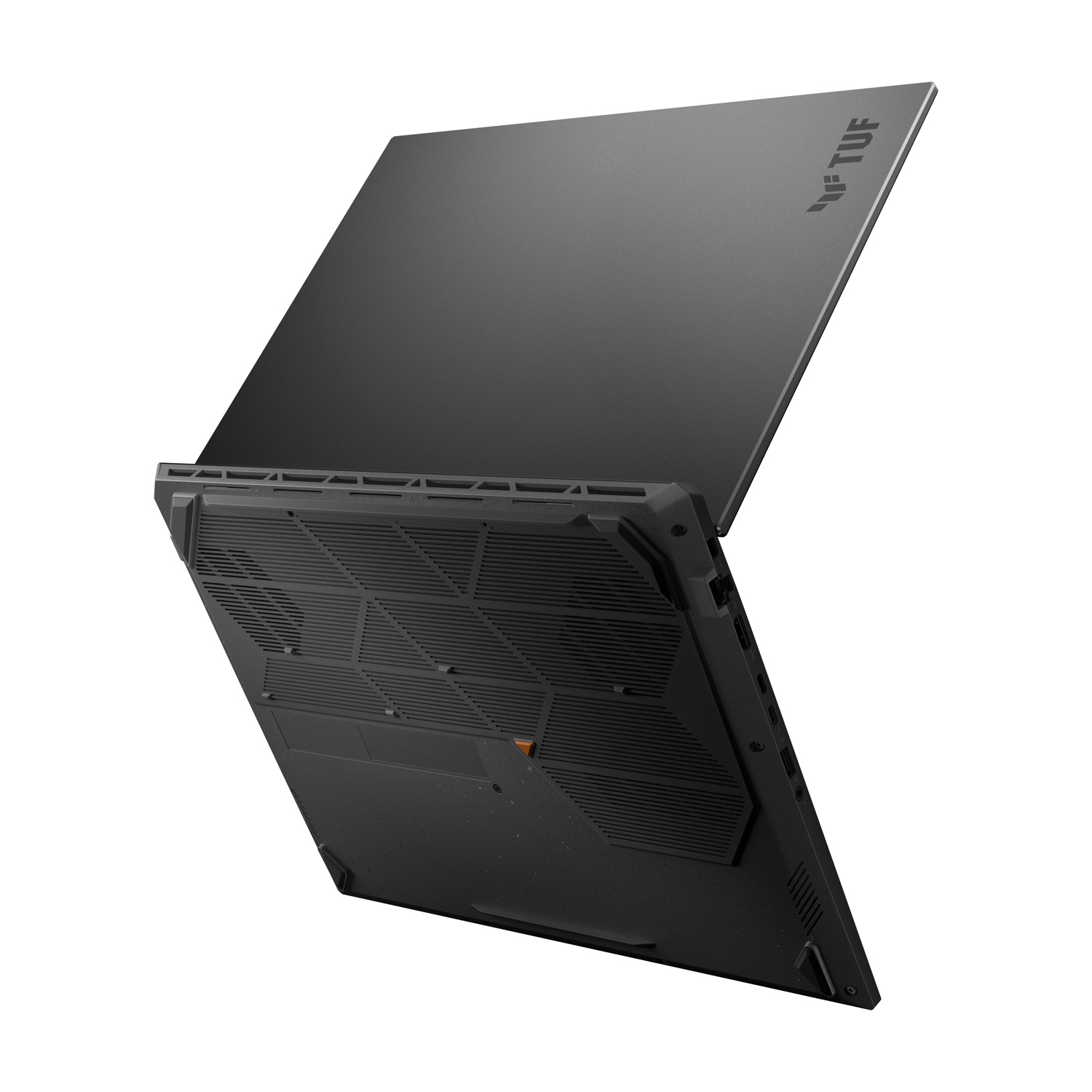 Un laptop nero è mostrato in prospettiva su sfondo bianco. Lo schermo è aperto, rivelando la tastiera e le prese d'aria.