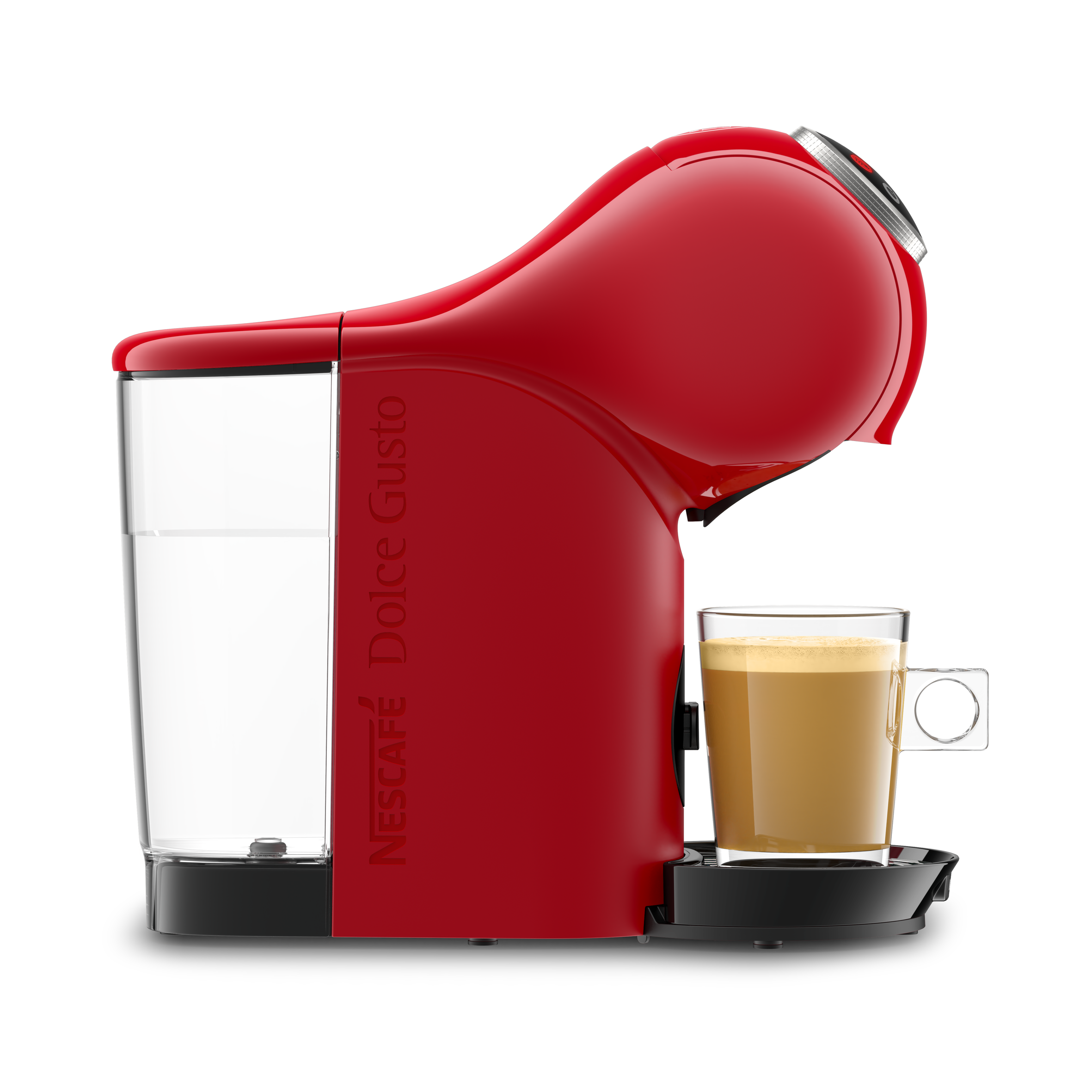 Cafetera roja Dolce Gusto con un vaso de café. La máquina tiene un depósito de agua y un portavasos.