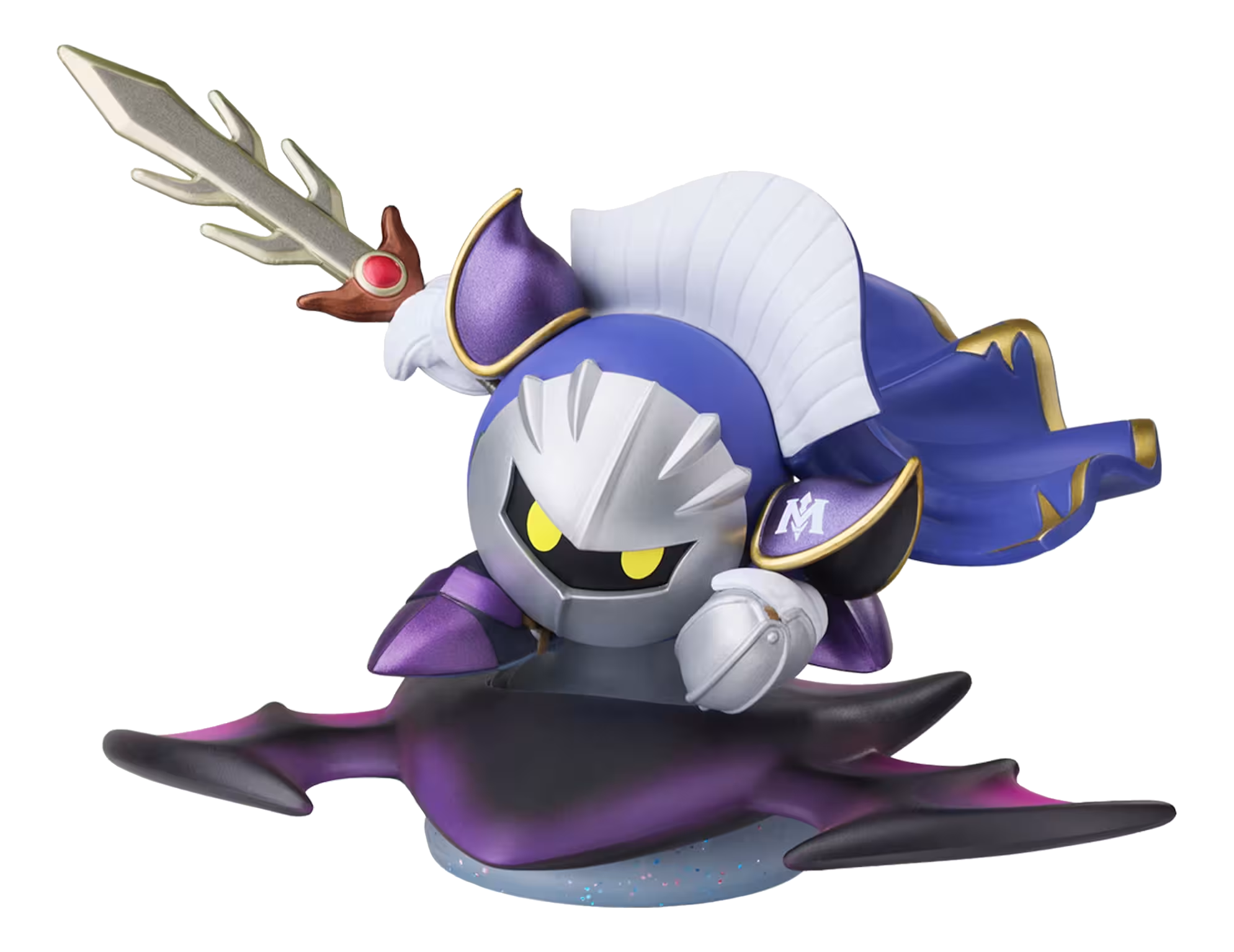 Una statuetta di Meta Knight, un cavaliere con maschera d'argento, mantello viola e spada. È sospeso su una base scura e appuntita.