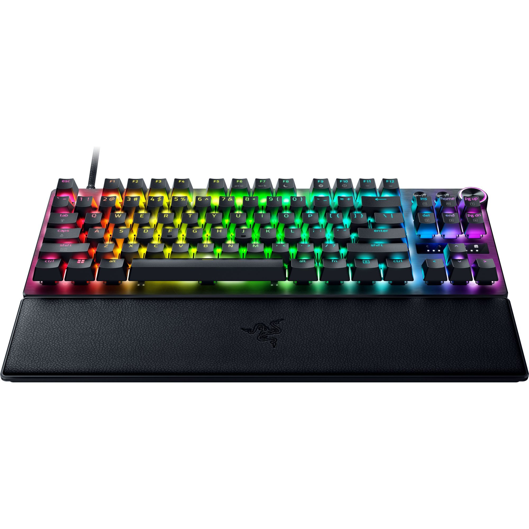 Eine schwarze Razer-Tastatur mit farbenfroher LED-Beleuchtung. Inklusive Handballenauflage. Die Tasten sind in verschiedenen Farben beleuchtet.