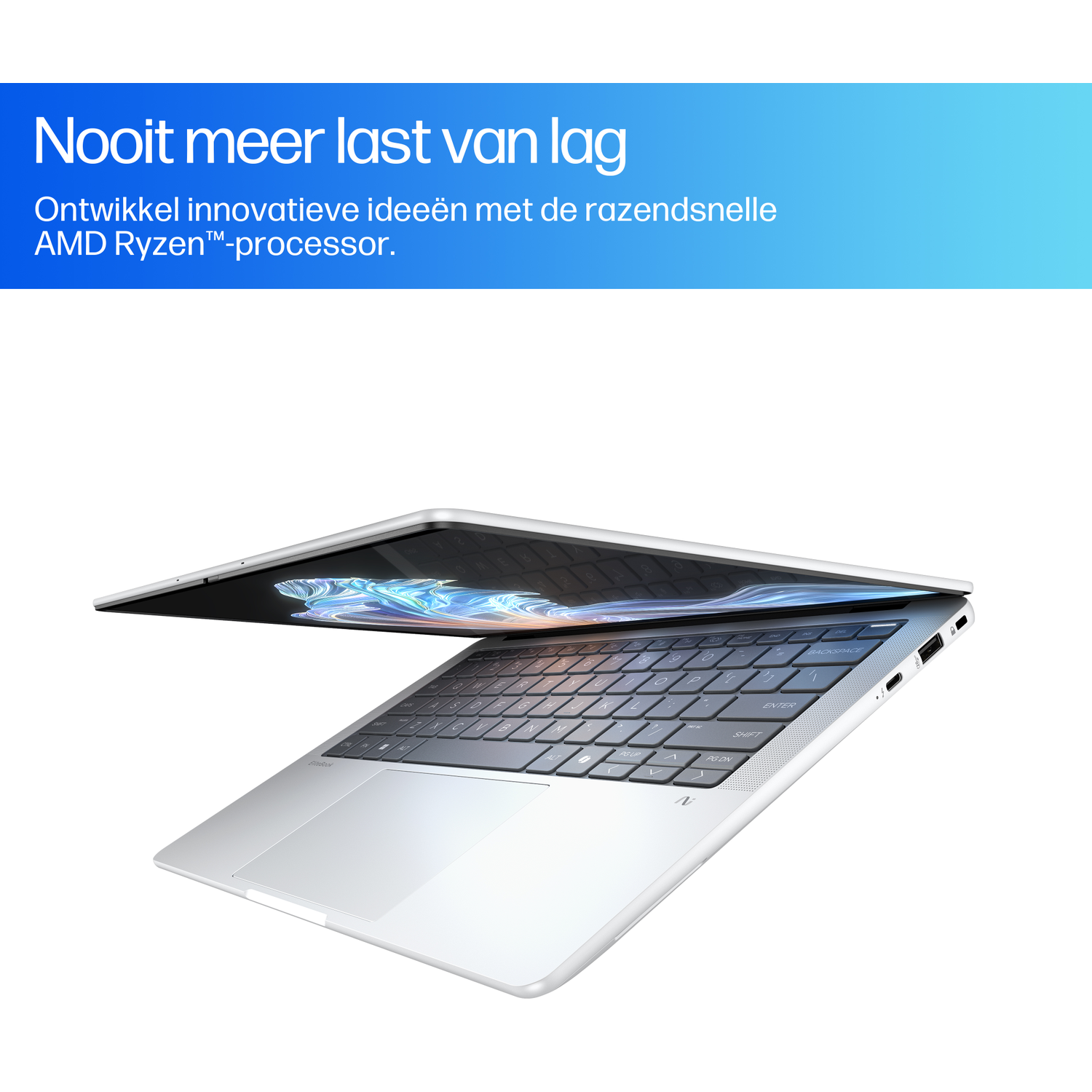 A silver laptop is open, displaying a screen. The keyboard is visible, with text above reading, 'Nooit meer last van lag'.