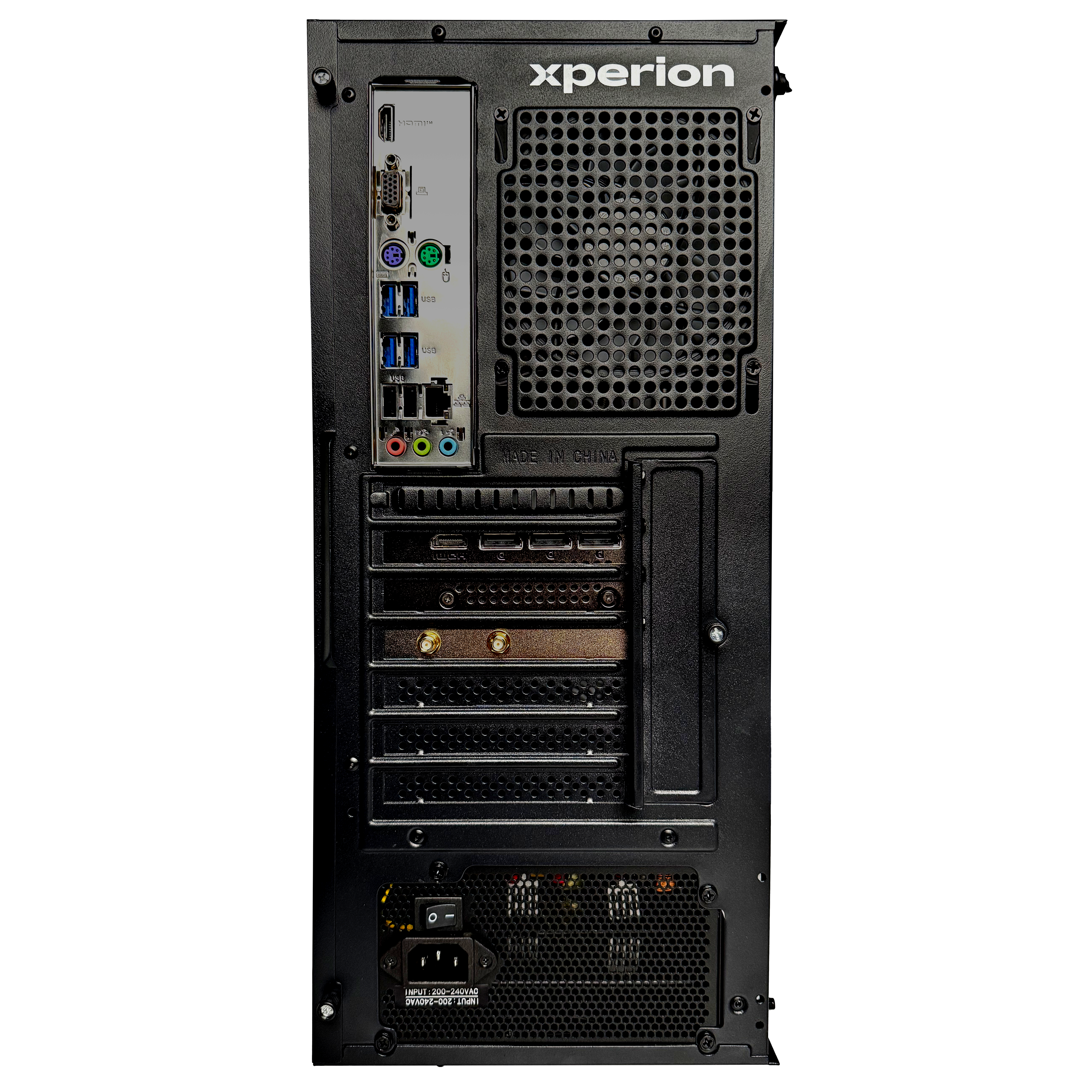 Rückseite eines schwarzen Computergehäuses mit Anschlüssen, Lüftungsschlitzen und dem Markennamen 'xperion'.