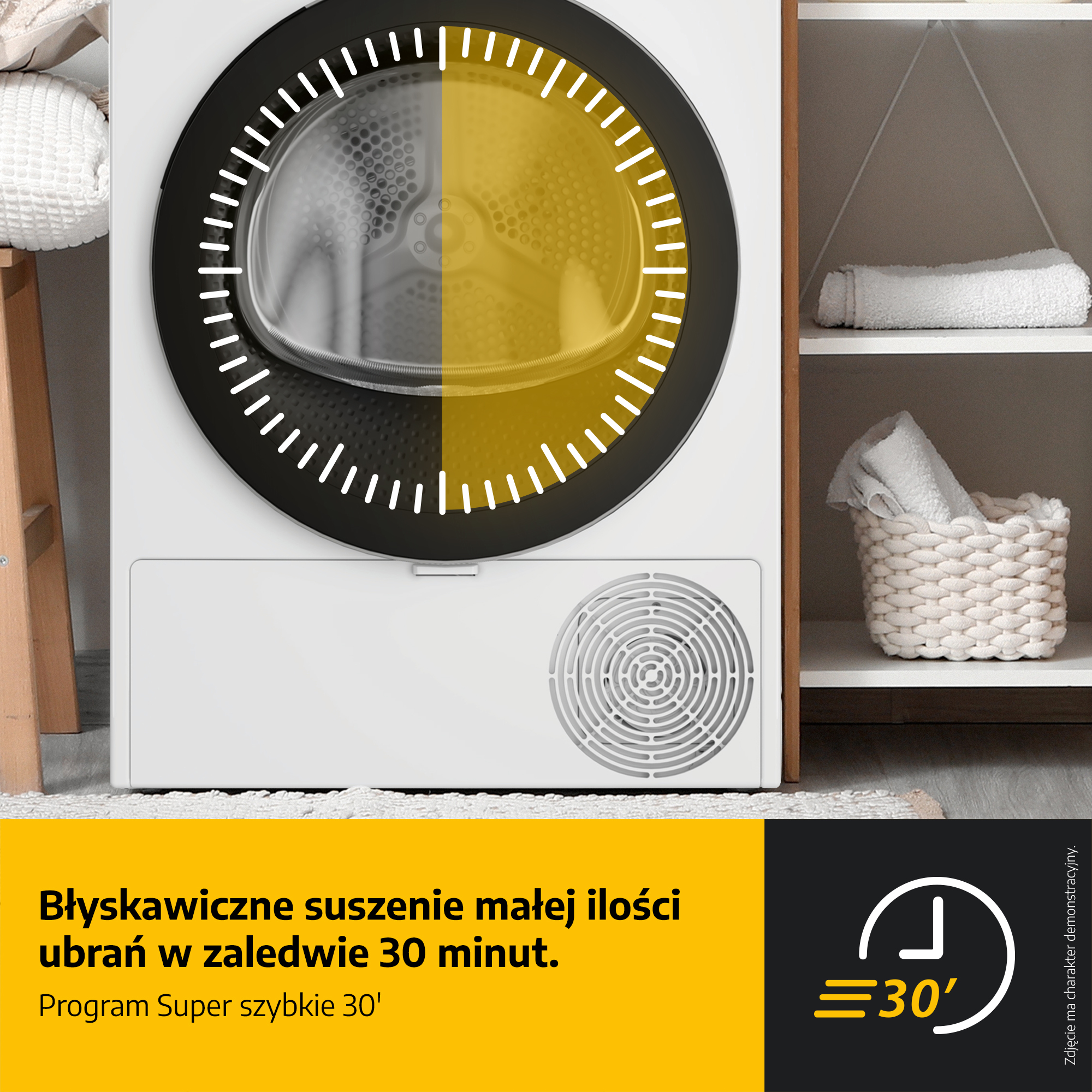 Pralka z timerem 30 minut. W tle półka z ręcznikami.