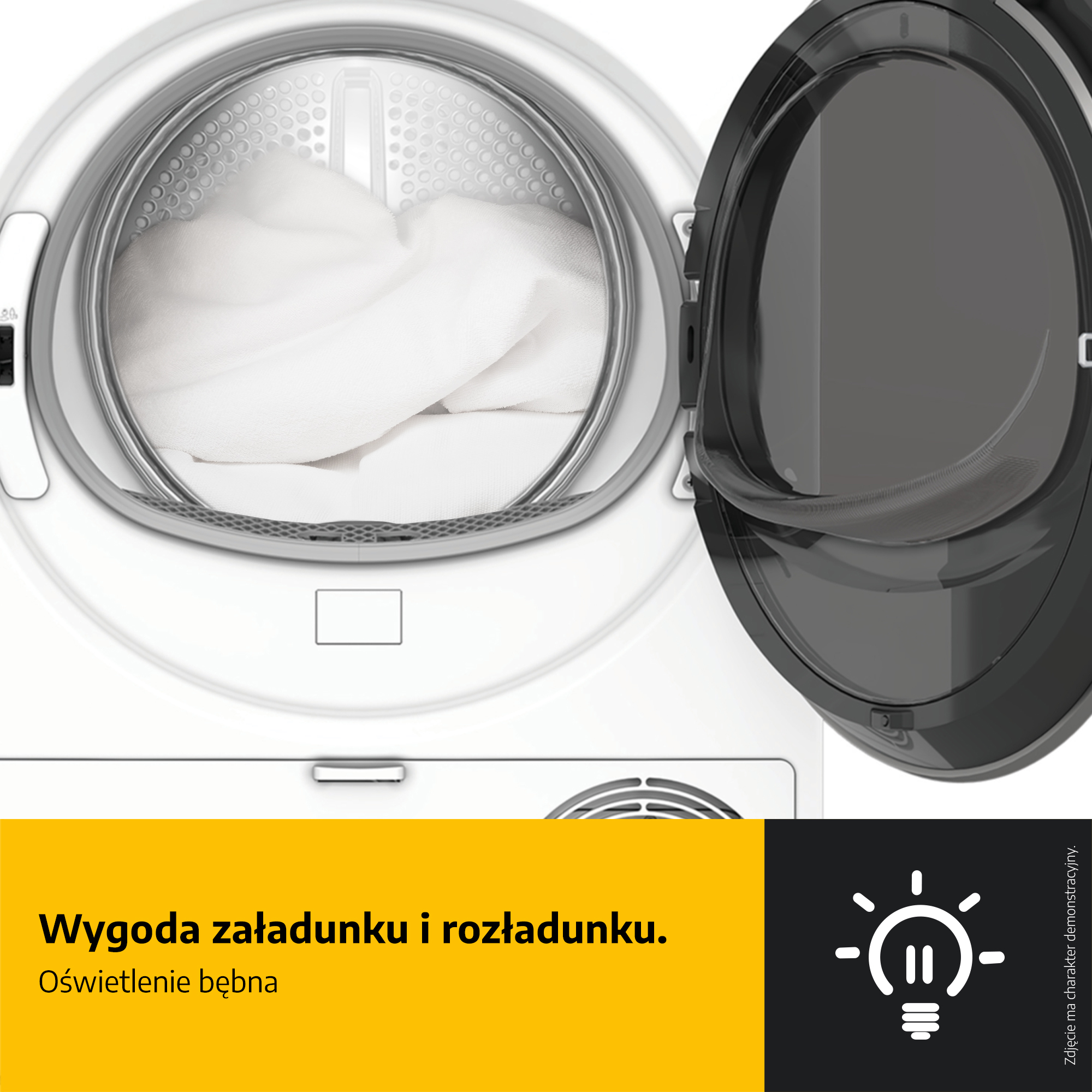 Otwarta suszarka z białym praniem w środku. Drzwi otwarte, widać ciemnoszare wnętrze. Maszyna jest biała.