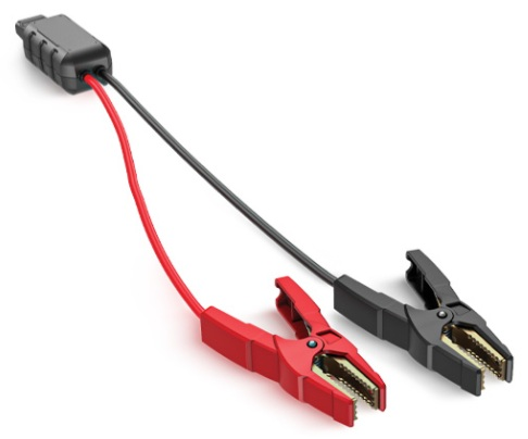 Kable rozruchowe z czerwonymi i czarnymi zaciskami. Kable łączą się z czarną skrzynką. Jeden zacisk jest czerwony, drugi czarny, na białym tle.