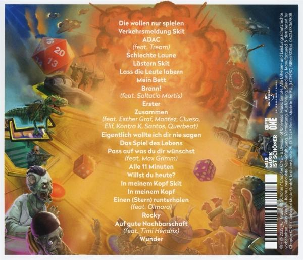 Albumcover mit Fantasy-Kunst, Würfeln, einem Dinosaurier, Zombie-Figuren und Text.