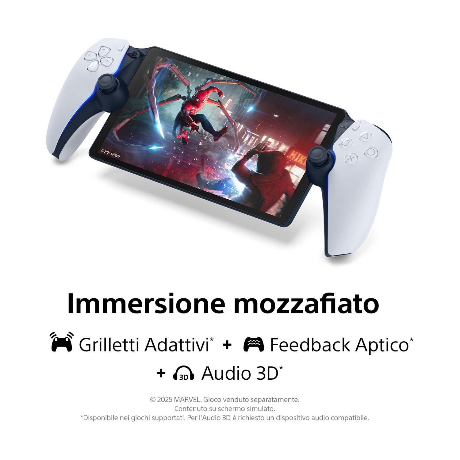 Un controller bianco e nero tiene un tablet che mostra una scena di gioco di Spider-Man. Testo sotto: 'Immersione mozzafiato'.
