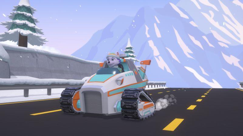 Ein Cartoon-Auto mit einem Hund, der auf einer schneebedeckten Straße mit Bergen im Hintergrund fährt.