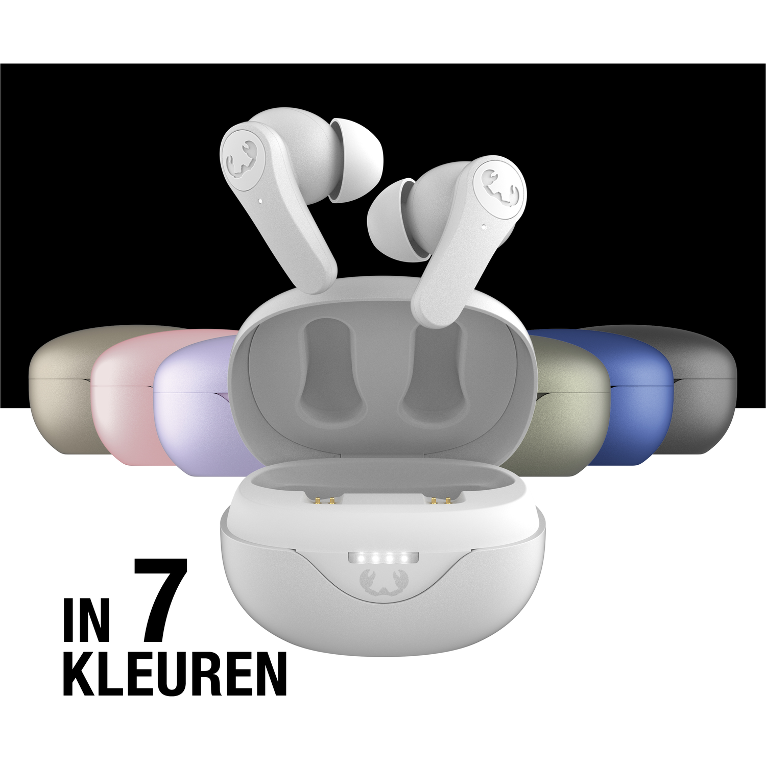 Witte oortelefoons in open etui, met meerdere kleuropties erachter. Tekst: 'IN 7 KLEUREN'.