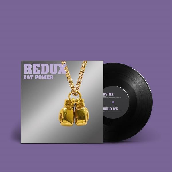 Albumcover: Redux von Cat Power. Goldene Boxhandschuhkette, Schallplatte auf lila Hintergrund.