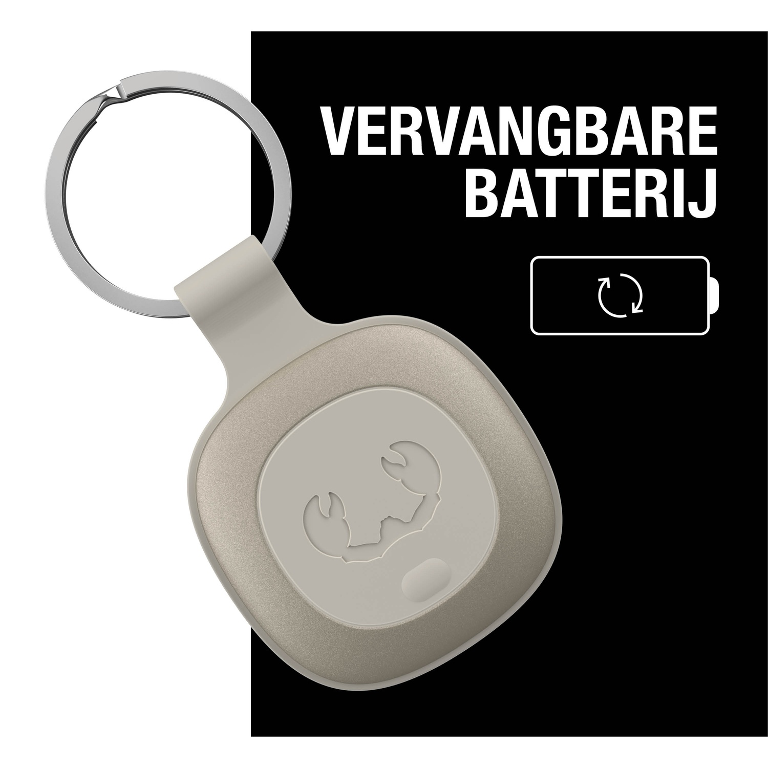 Porte-clés beige avec anneau argenté, texte 'VERVANGBARE BATTERIJ' et icône de batterie sur fond noir.