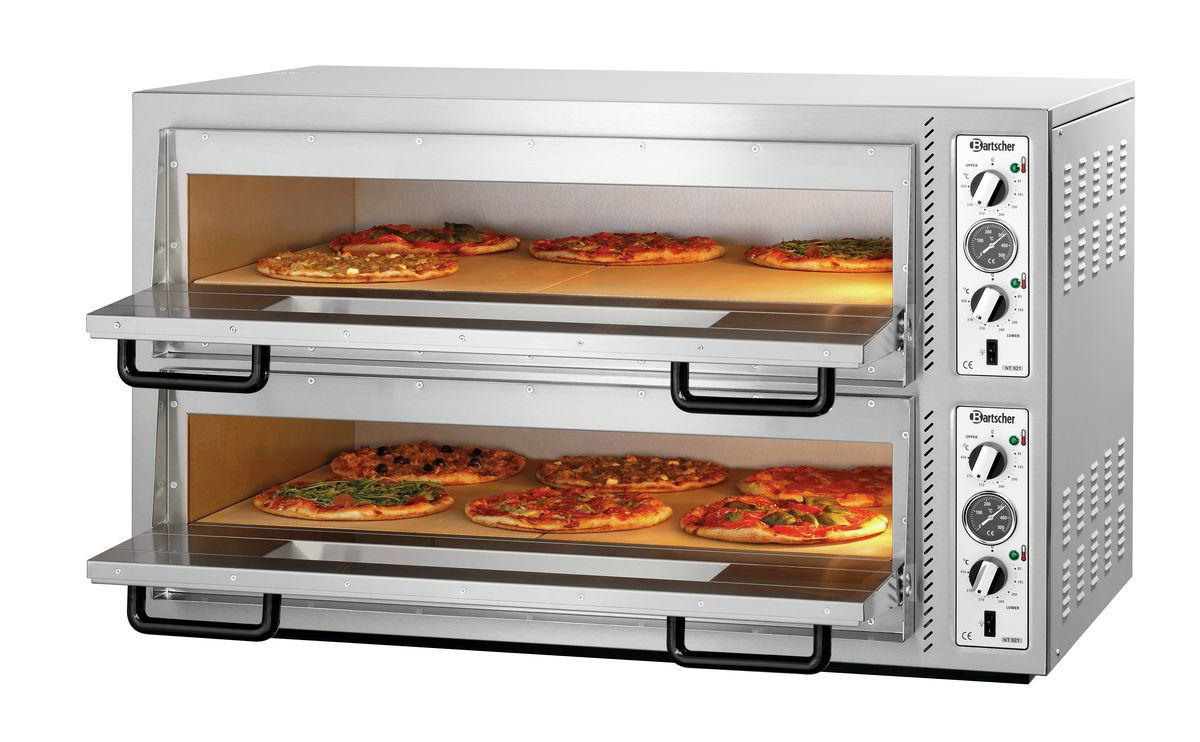 Ein gewerblicher Pizzaofen mit zwei Ebenen, jede mit Pizzen. Der Ofen ist aus Edelstahl. Die Pizzen haben verschiedene Beläge.